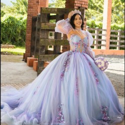 Elegance Princess Ball Gown Lilac Quinceanera Dresses Crystals Birthday Customized Sweet 16 Dress