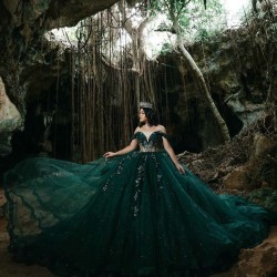 V Neck Emerald Green Quince Dress Off Shoulder Wear Pageant Lace Appliques Women 2024 Ball Gown Vestidos De 15 Anos