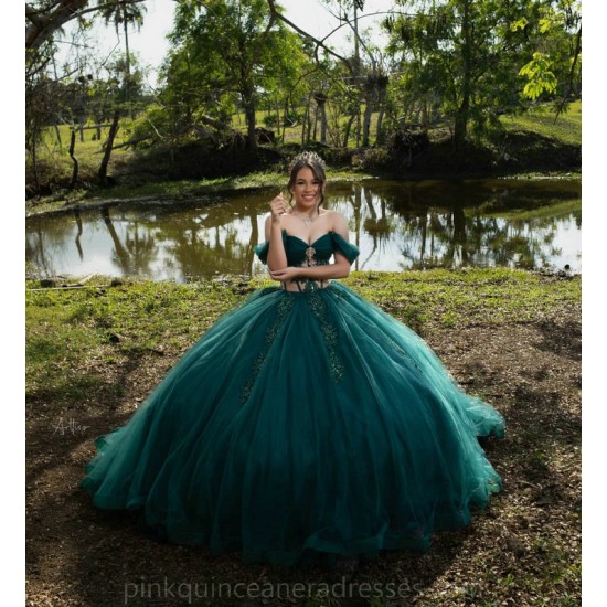 Sheer Bodice Emerald Green Quince Dress Sweetheart Neck Vestidos De 15 Anos Off Shoulder Wear Pageant Lace Appliques Sweet 15 Gowns