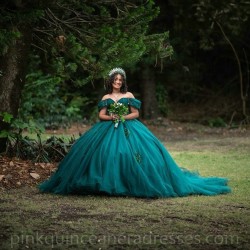 Off Shoulder Emerald Green Quinceanera Dress Girls Ball Gown Sweet 16 Dresses Lace Appliques Sweetheart Neck Vestidos De 15 Anos