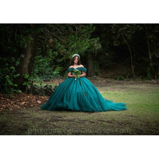 Off Shoulder Emerald Green Quinceanera Dress Girls Ball Gown Sweet 16 Dresses Lace Appliques Sweetheart Neck Vestidos De 15 Anos