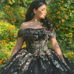 Off Shoulder Vestidos De 15 Anos Black Quinceanera Dress 3D Flowers Wear Pageant Sweetheart Neck Sweet 15 Prom Party Dresses