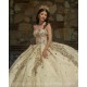 2024 Ball Gown Princess Dress Champagne Quinceanera Dresses Sweetheart Neck Lace Appliques Sweet 15 Prom Party Dress