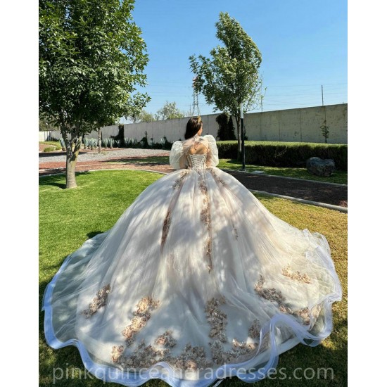 Sweetheart Neck Champagne Quinceanera Dresses 2024 Ball Gown Princess Dress Lace Appliques Two Piece Vestidos De 15 Anos