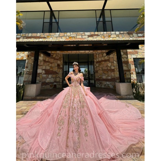 Off Shoulder Coral Quinceanera Dress Sweet 15 Prom Party Gowns Gold Lace Appliques V Neck Wear Pageant