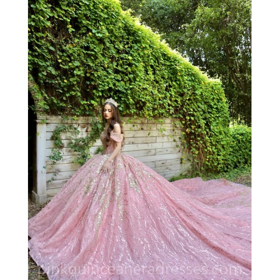 Off Shoulder Coral Quinceanera Dress Vestidos De 15 Anos Lace Appliques Wear Pageant Sweetheart Neck Sweet 15 Prom Party Dresses