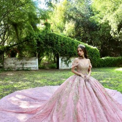 Off Shoulder Coral Quinceanera Dress Vestidos De 15 Anos Lace Appliques Wear Pageant Sweetheart Neck Sweet 15 Prom Party Dresses