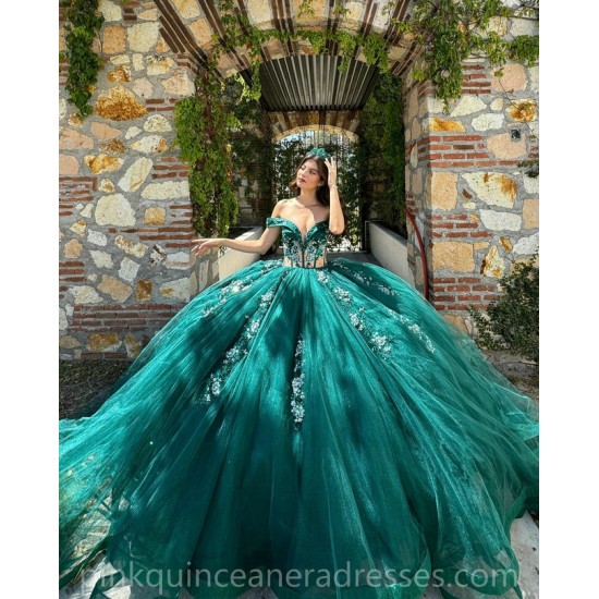 Off Shoulder Emerald Green Quinceanera Dress Lace Appliques Sweet 15 Prom Party Dresses V Neck Wear Pageant