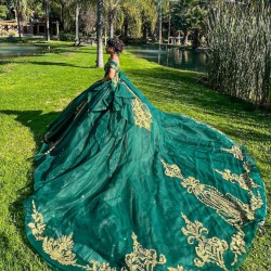 Off Shoulder Emerald Green Quinceanera Dress Vestidos De 15 Anos Lace Appliques Wear Pageant With Bow