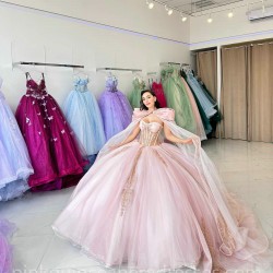 Cape Sleeve Pink Quinceanera Dress Sweet 15 Gowns Lace Appliques Wear Pageant Sweetheart Neck 2024 Ball Gown Princess Dresses