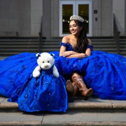 V Neck Blue Quinceanera Dress Women 2024 Ball Gown 3D Flowers Girls Sweet 16 Dresses Off Shoulder Wear Pageant