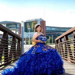 Ruffled Blue Quinceanera Dress Sweetheart Neck Sequin Instagram Gowns Lace Appliques Girls Sweet 16 Dresses Wear Pageant