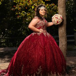 Burgundy Quinceanera Dress Sleeveless 15 Birthday Party Robe Sequin Instagram Crystal Gowns Lace Appliques Girls Sweet 16 Dresses