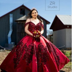 Spaghetti Strap Burgundy Quinceanera Dress 15 Birthday Party Robe Sequin Instagram Crystal Gowns Lace Appliques Girls Sweet 16 Dresses