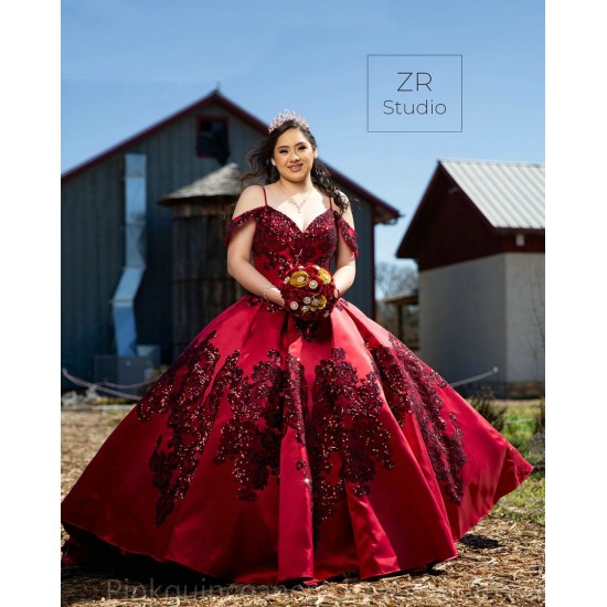 Spaghetti Strap Burgundy Quinceanera Dress 15 Birthday Party Robe Sequin Instagram Crystal Gowns Lace Appliques Girls Sweet 16 Dresses