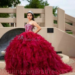 Sleeveless Burgundy Ruffled Quinceanera Dress 15 Birthday Party Robe Sequin Instagram Crystal Gowns Girls Sweet 16 Dresses