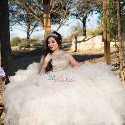 Ruffled Champagne Quinceanera Dress Sleeveless 15 Birthday Party Robe Pearl Instagram Gowns V Neck Girls Sweet 16 Dresses