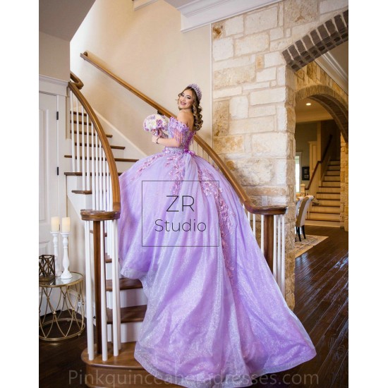 Off Shoulder Lilac Quinceanera Dress Instagram Gowns 3D Flowers Girls Sweet 16 Dresses Chandelier Sleeve Wear Pageant