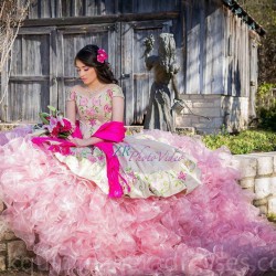 Pink Ruffled Quinceanera Dress Off Shoulder 15 Birthday Party Robe Pearl Instagram Gowns Sweetheart Neck Girls Sweet 16 Dresses