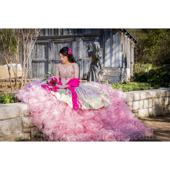 Pink Ruffled Quinceanera Dress Off Shoulder 15 Birthday Party Robe Pearl Instagram Gowns Sweetheart Neck Girls Sweet 16 Dresses