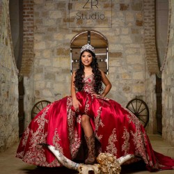 Instagram Gowns Red Quinceanera Dress Sweetheart Neck Lace Appliques Girls Sweet 16 Dresses Sleeveless Wear Pageant