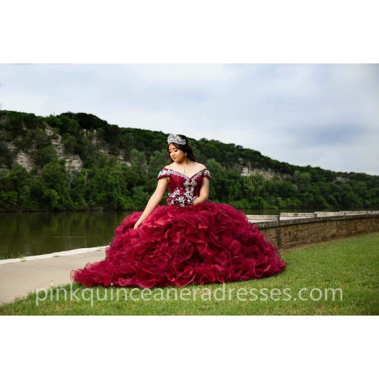 Ruffled Red Quinceanera Dress Off Shoulder Sequin Instagram Gowns Lace Appliques Girls Sweet 16 Dresses Wear Pageant 15 Birthday Party Robe