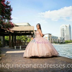 Rose Gold Quinceanera Dress Sleeveless 15 Birthday Party Robe Sequin Instagram Crystal Gowns Lace Appliques Girls Sweet 16 Dresses