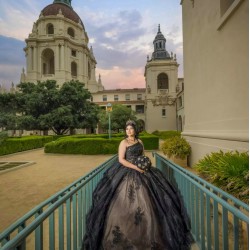 Sequin Black Quinceanera Dress Sweet 15 Gowns Sleeveless Wear Pageant Lace Appliques 2024 Ball Gown Princess Dresses