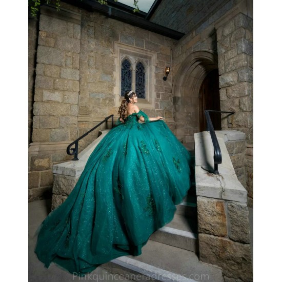 Sweetheart Neck Emerald Green Quinceanera Dress Off Shoulder 2024 Ball Gown Princess Dresses Sweet 15 Gowns Lace Appliques Wear Pageant