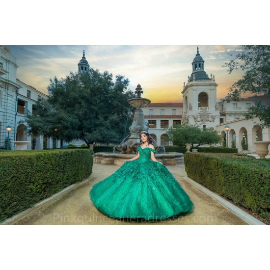 Off Shoulder Emerald Green Quinceanera Dress Sweetheart Sweet 15 Gowns Wear Pageant Lace Appliques 2024 Ball Gown Princess Dresses