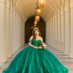 Sweetheart Emerald Green Quinceanera Dress Sweet 15 Gowns Sleeveless Wear Pageant Sequin 2024 Ball Gown Princess Dresses