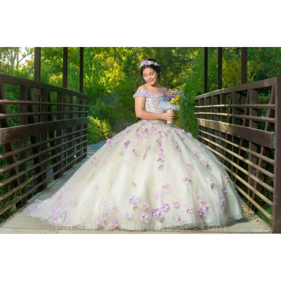 Ivory Quinceanera Dress Off Shoulder 2024 Ball Gown Princess Dresses Sweetheart Neck Sweet 15 Gowns 3D Flowers Wear Pageant