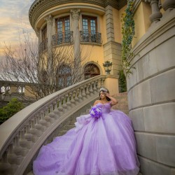 Sweetheart Neck Lilac Quinceanera Dress Off Shoulder Sweet 15 Gowns Pearl Wear Pageant 2024 Ball Gown Princess Dresses With Bow