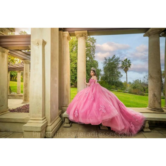 Off Shoulder Pink Quinceanera Dress Sweetheart Sweet 15 Gowns Wear Pageant Lace Appliques 2024 Ball Gown Princess Dresses