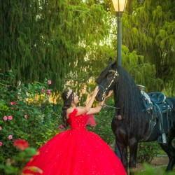 Lace Appliques Red Quinceanera Dress 2024 Ball Gown Princess Dresses Off Shoulder Wear Pageant Sweetheart Neck Sweet 15 Gowns