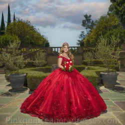 Red Quinceanera Dress Off Shoulder 2024 Ball Gown Princess Dresses Sweetheart Neck Sweet 15 Gowns Lace Appliques Wear Pageant