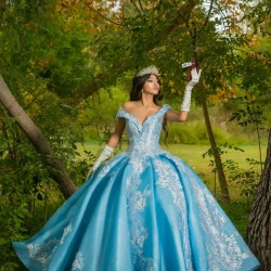 Off Shoulder Sky Blue Quinceanera Dress Wear Pageant V Neck Sweet 15 Gowns Lace Appliques 2024 Ball Gown Princess Dresses