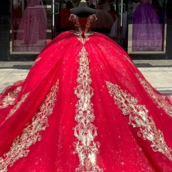 V Neck Red Quince Dress Lace Appliques Wear Pageant Off Shoulder Vestidos De 15 Anos Sequin Instagram Gowns