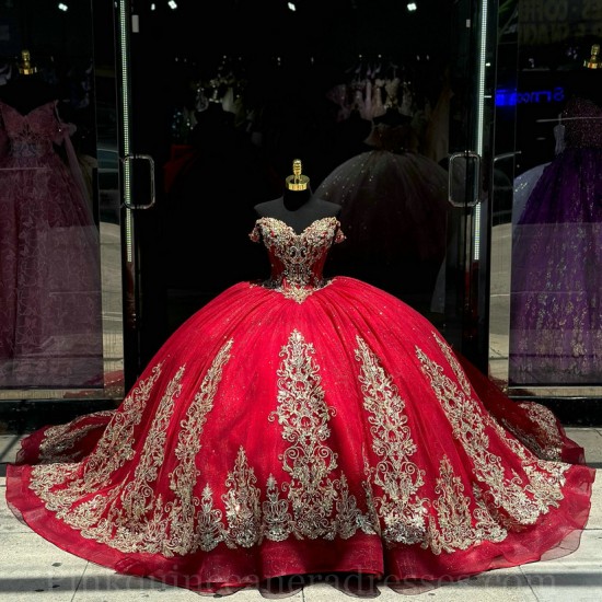 V Neck Red Quince Dress Lace Appliques Wear Pageant Off Shoulder Vestidos De 15 Anos Sequin Instagram Gowns