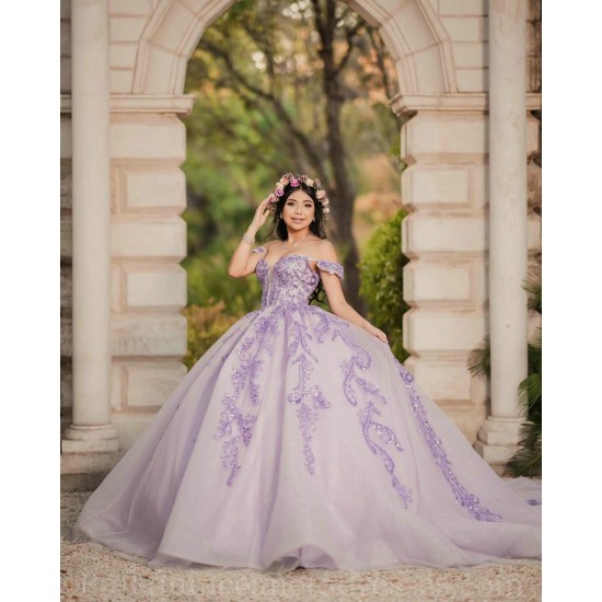 Long Sleeve Lilac Quinceanera Dress Sweet 15 Gowns Lace Appliques Wear Pageant Sweetheart Neck 2024 Ball Gown Princess Dresses