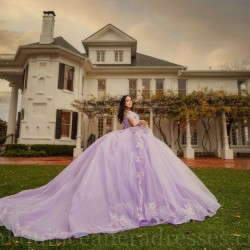 Off Shoulder Lilac Quinceanera Dress Sweet 15 Gowns Lace Appliques Wear Pageant Sweetheart Neck Birthday Party Dresses