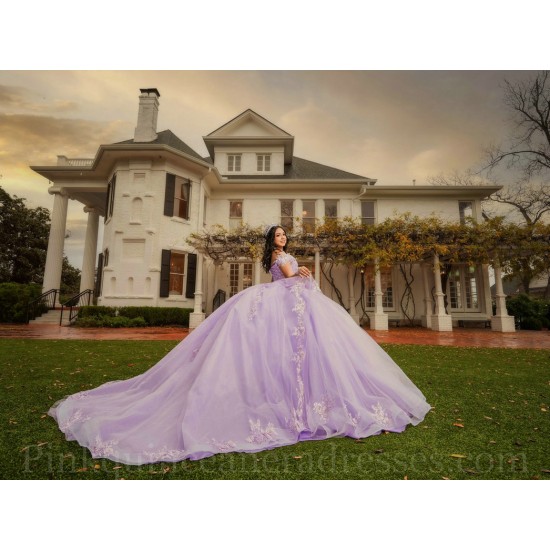 Off Shoulder Lilac Quinceanera Dress Sweet 15 Gowns Lace Appliques Wear Pageant Sweetheart Neck Birthday Party Dresses