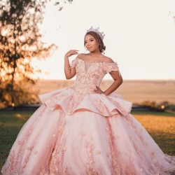 Off Shoulder Pink Quinceanera Dress Vestidos De 15 Anos V Neck Girls Sweet 16 Dresses Lace Appliques 2024 Wear Pageant