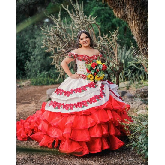 Off Shoulder Red On White Quinceanera Dress Sweetheart Neck Vestidos De 15 Anos Girls Sweet 16 Dresses Ruffled 2024 Wear Pageant