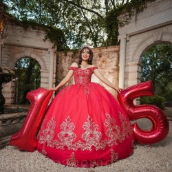 Girls Sweet 16 Dresses Red Quince Dress Sweetheart Neck Lace Appliques 2024 Wear Pageant Off Shoulder Vestidos De 15 Anos