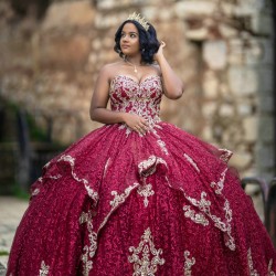 Instagram Gowns Burgundy Quinceanera Dress Gold Lace Appliques Sweetheart Neck Girls Sweet 16 Dresses Sleeveless 15 Birthday Party Robe