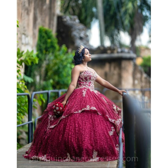 Instagram Gowns Burgundy Quinceanera Dress Gold Lace Appliques Sweetheart Neck Girls Sweet 16 Dresses Sleeveless 15 Birthday Party Robe