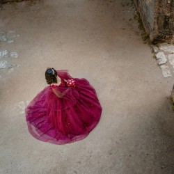 Burgundy Quinceanera Dress Sleeveless Sweet 15 Gowns Cape Sleeve 2024 Ball Gown Princess Dresses Sweetheart Neck Lace Appliques Birthday Party Robe