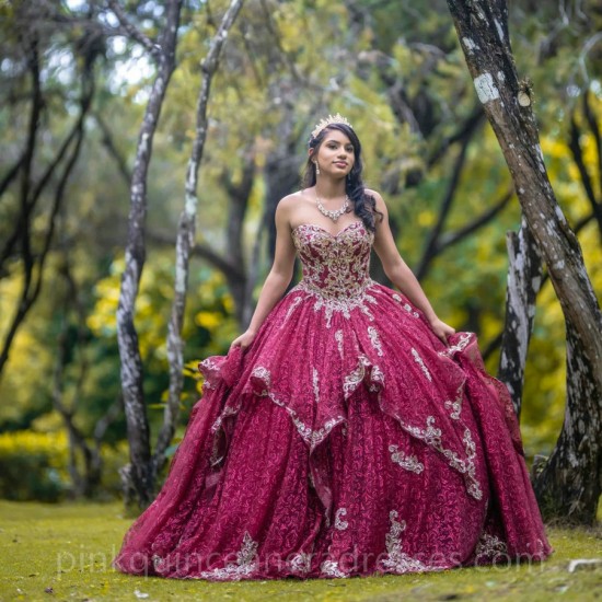 Burgundy Quinceanera Dress Sweetheart Neck Girls Sweet 16 Dresses Sleeveless Vestidos De 15 Anos Lace Appliques Wear Pageant