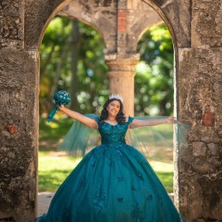 Emerald Green Cape Sleeve Quinceanera Dress Sweetheart Neck Girls Sweet 16 Dresses Vestidos De 15 Anos Lace Appliques Wear Pageant